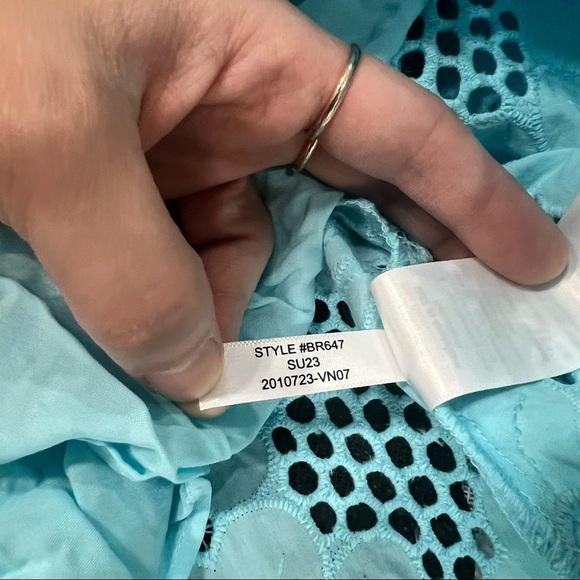 J.Crew Women's XXL Aqua Blue Long-Sleeve Eyelet Popover Blouse Casual Summer NWT - Picture 6 of 11